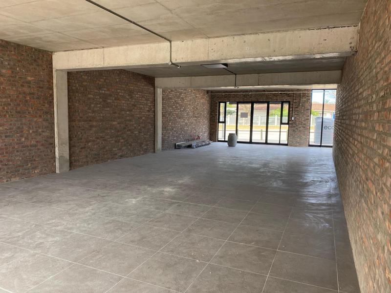 To Let commercial Property for Rent in Overbaakens Eastern Cape